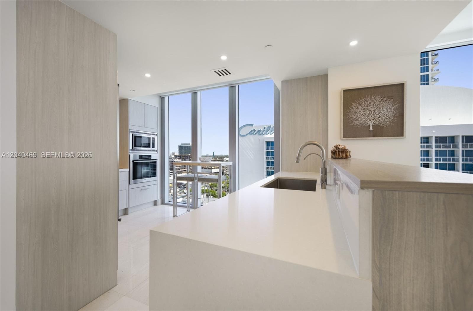 6799 Collins Ave 1402 photo 5