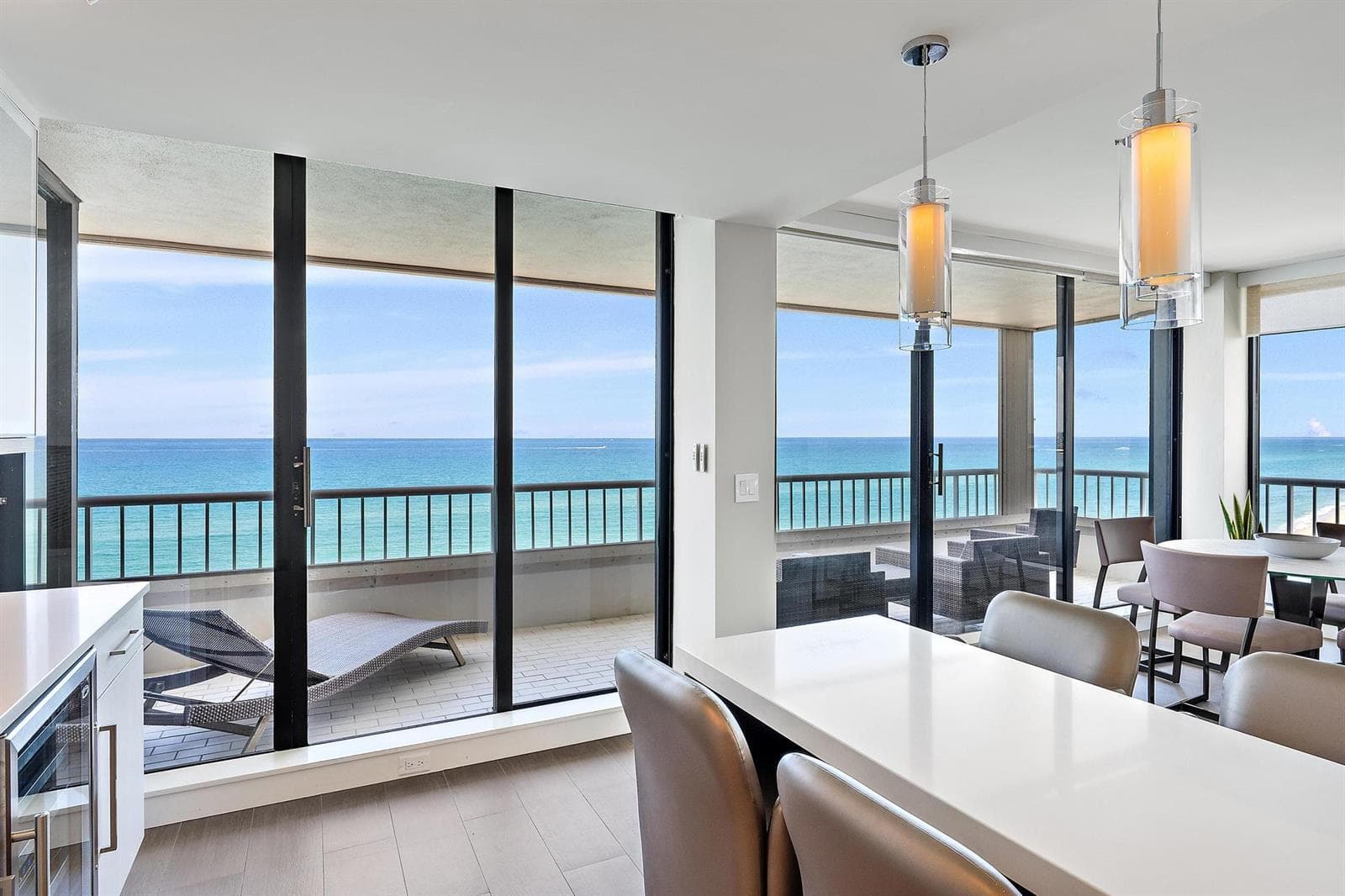 5250 N Ocean Drive 10s photo 1