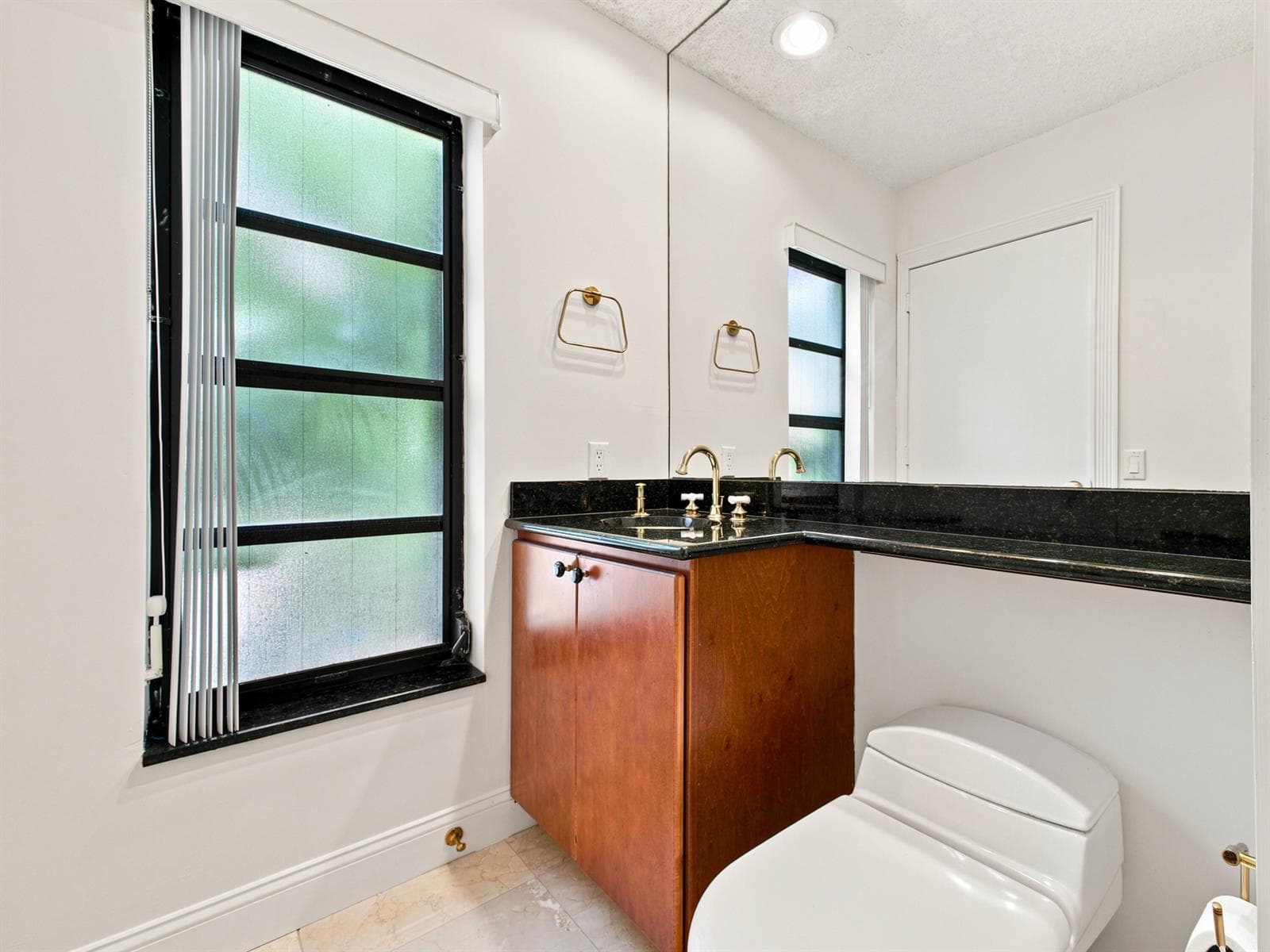 626 Mariners Way photo 22