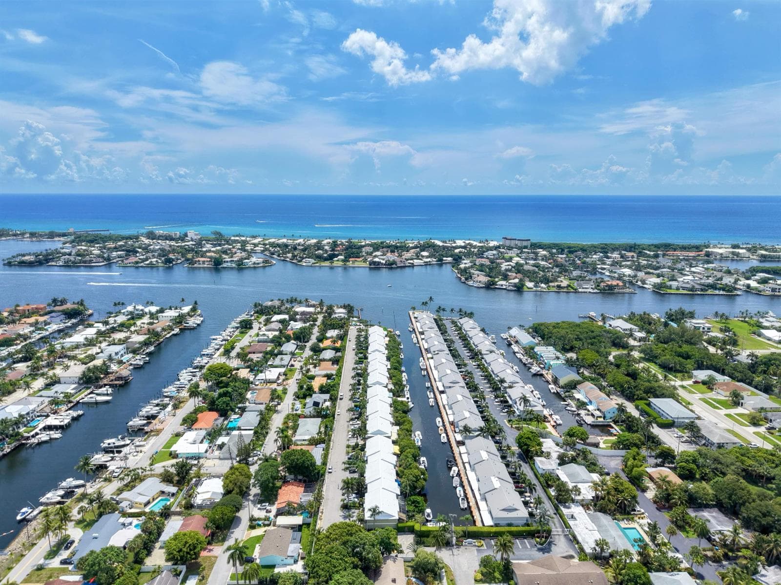 626 Mariners Way photo 1