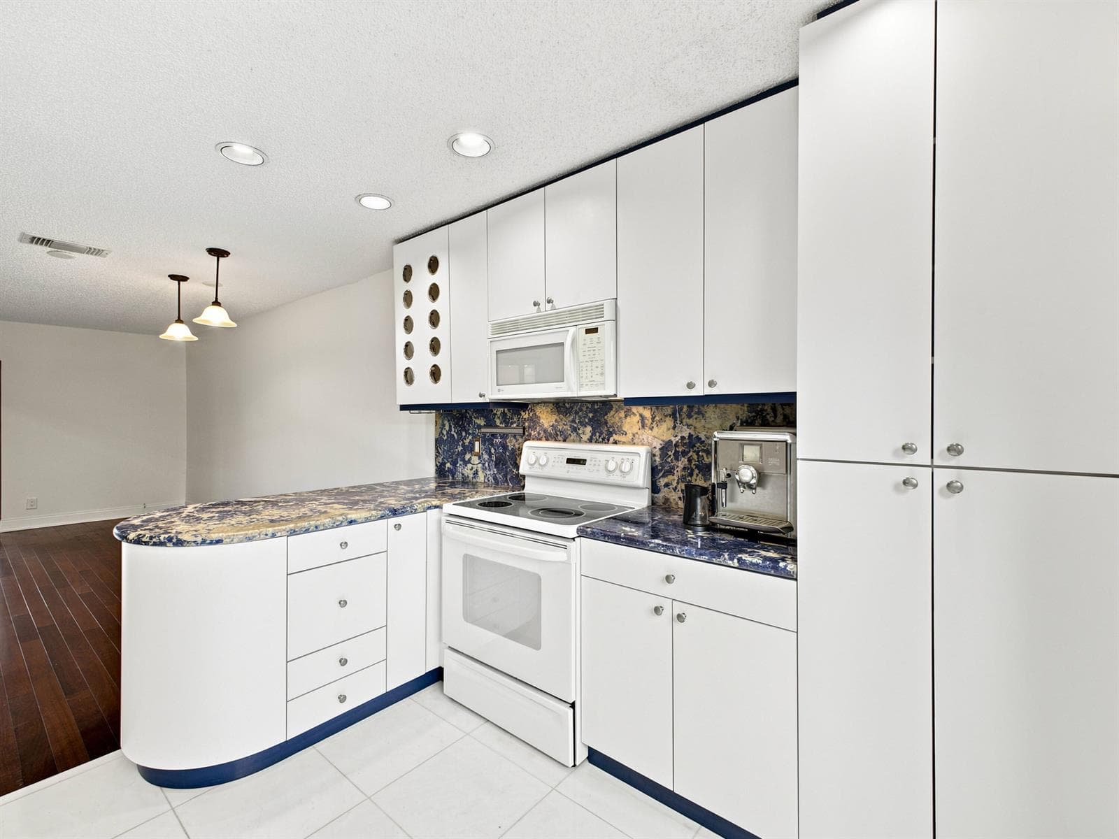 626 Mariners Way photo 20