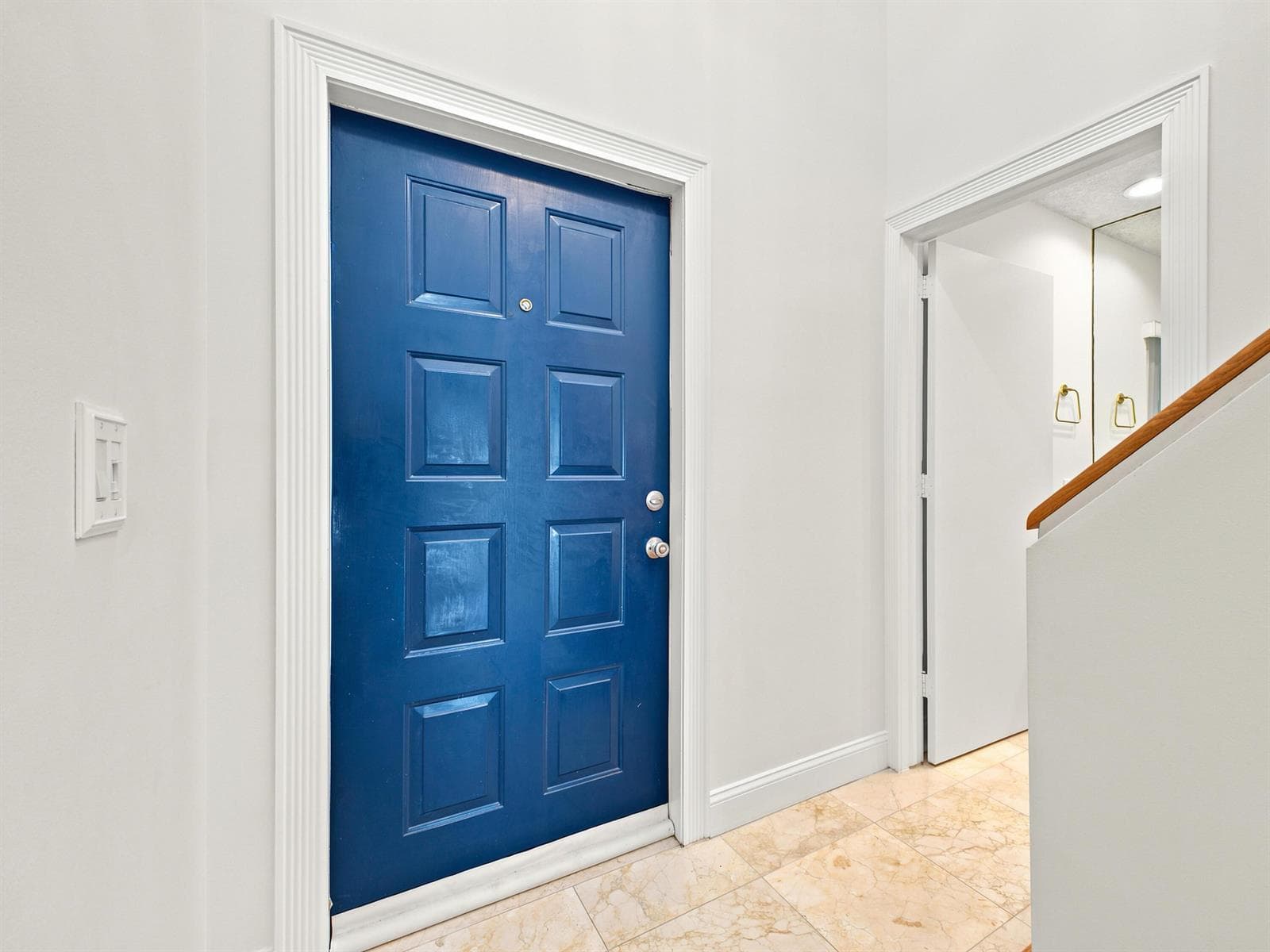 626 Mariners Way photo 9
