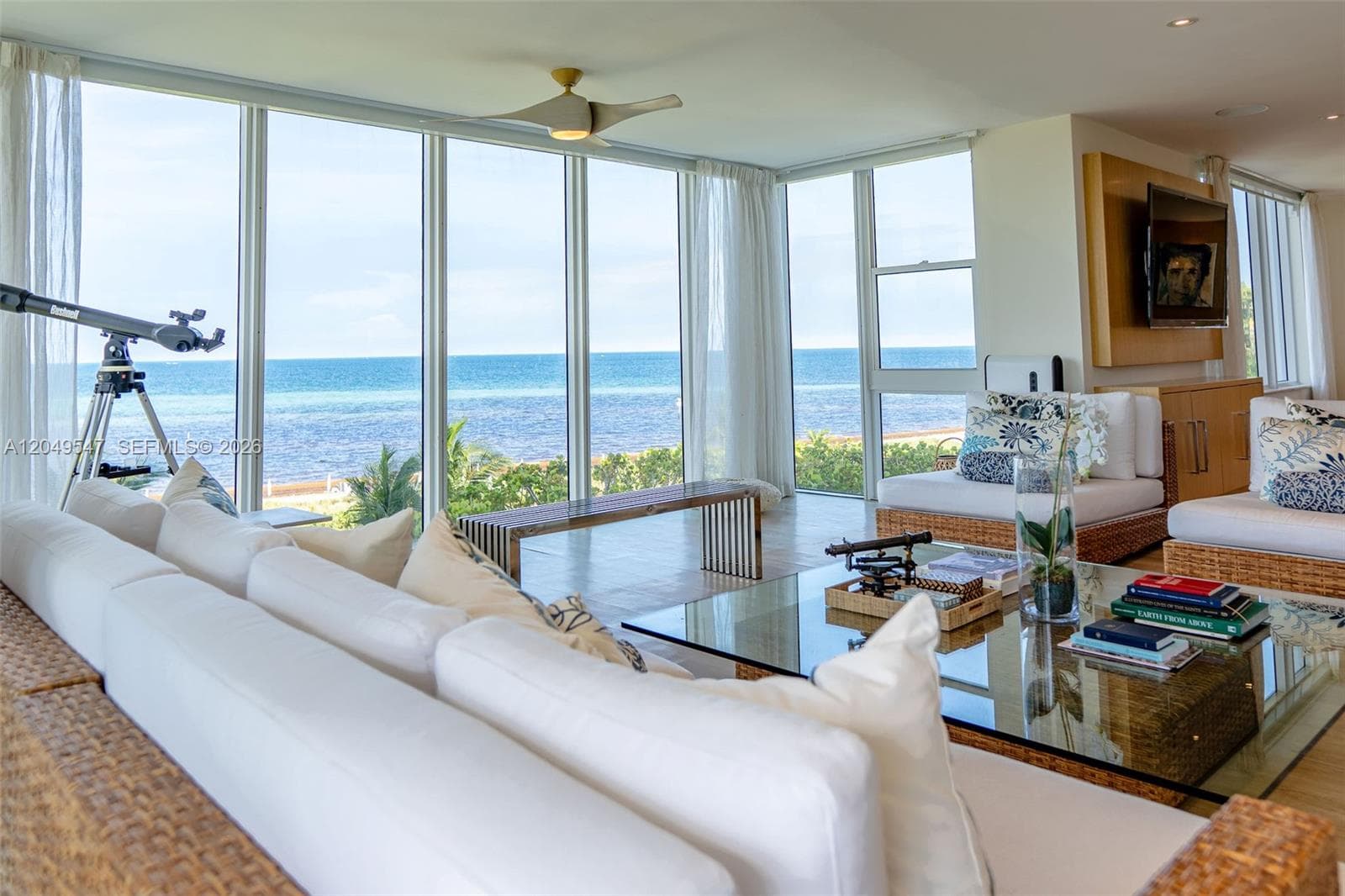 200 Ocean Lane Dr 501 photo 2