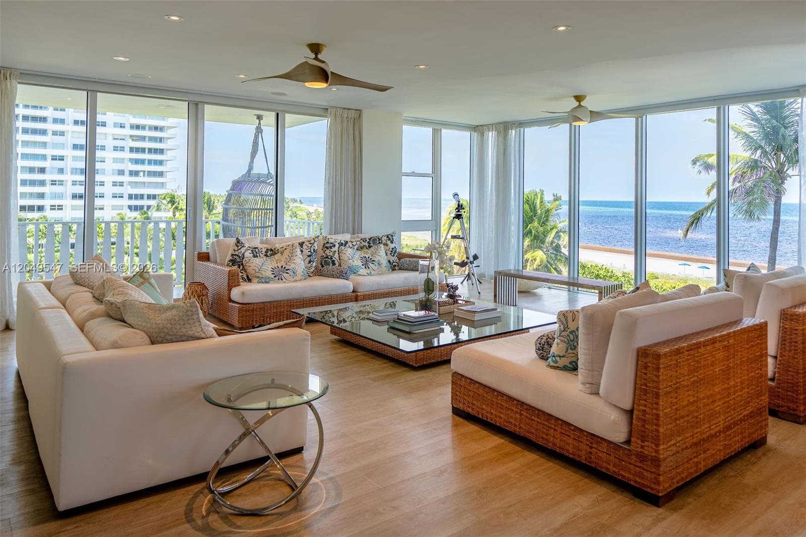 200 Ocean Lane Dr 501 photo 3
