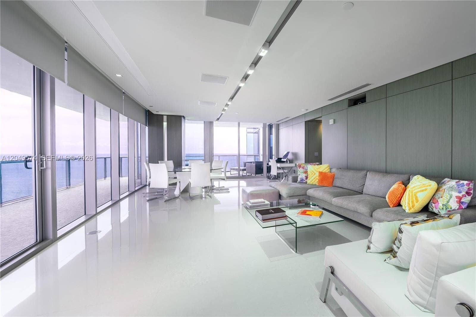17121 Collins Ave 4208 photo 2