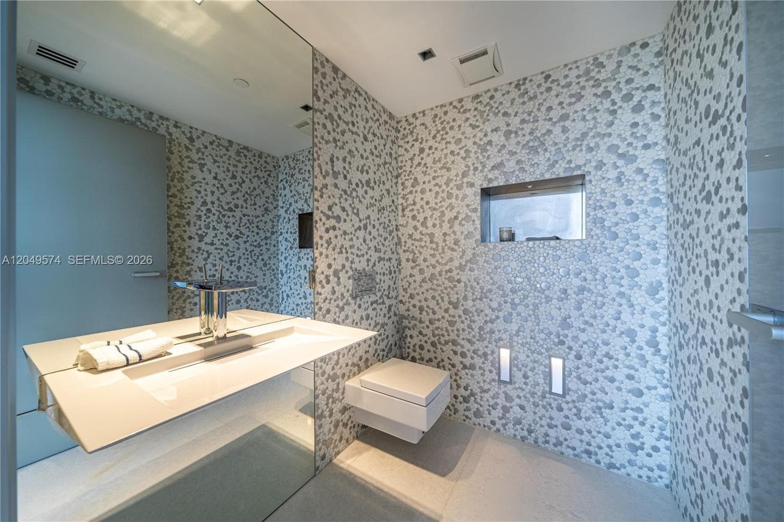 17121 Collins Ave 4208 photo 15