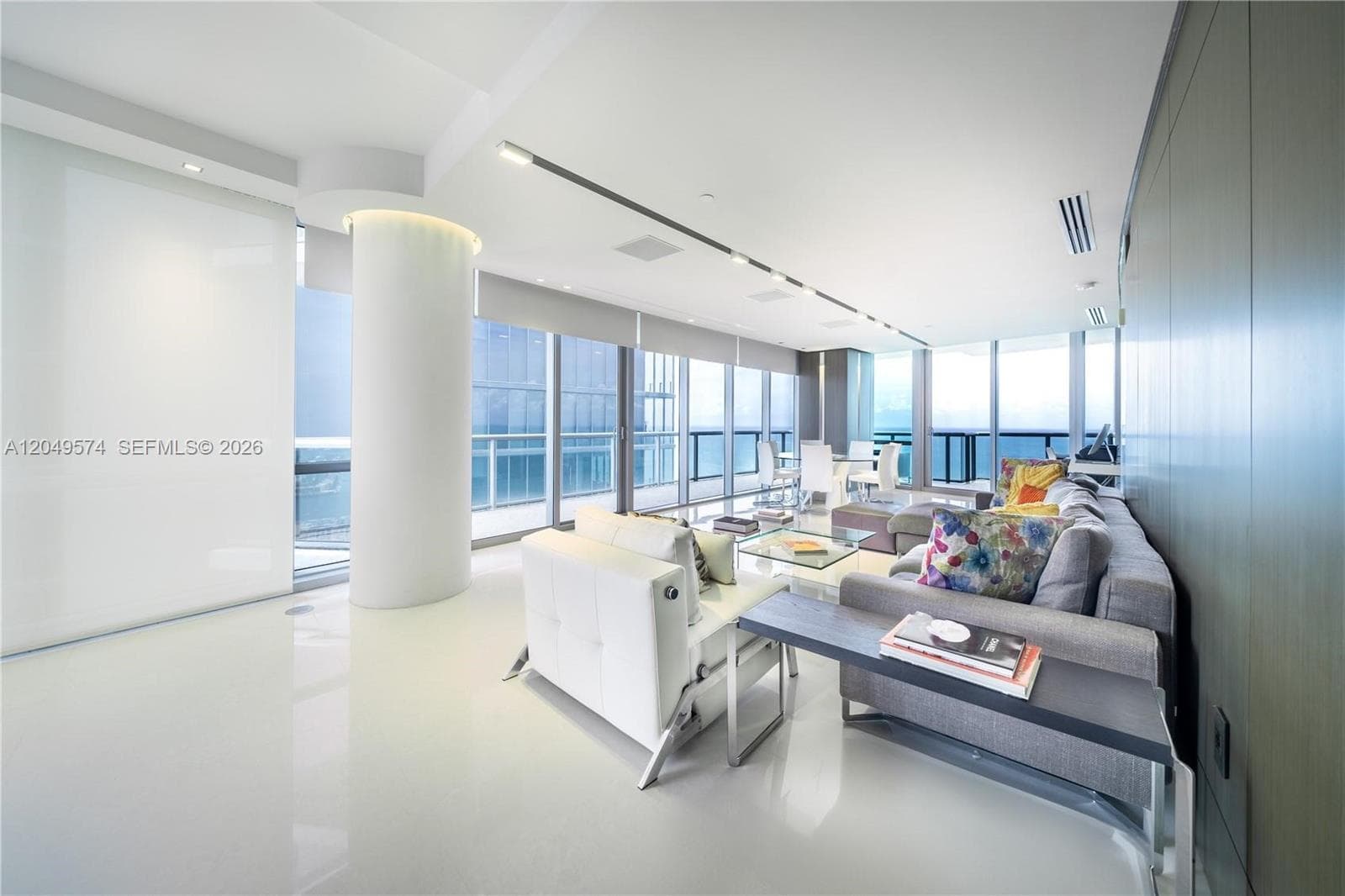 17121 Collins Ave 4208 photo 4