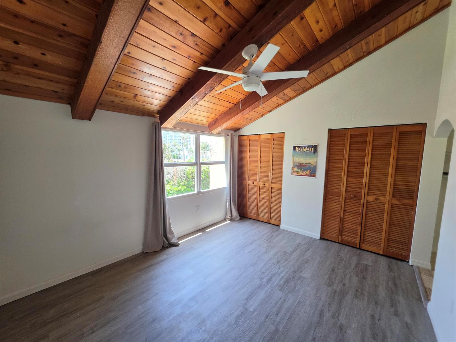 2805 N Highway A1a B photo 23