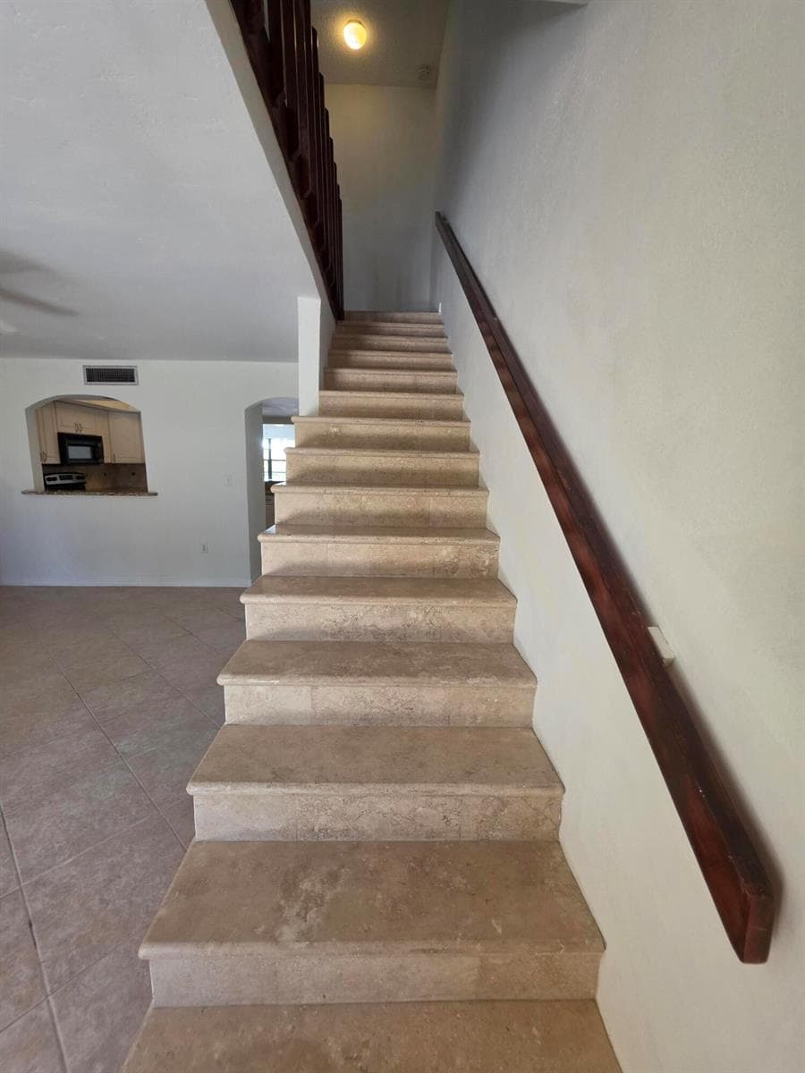 2805 N Highway A1a B photo 18