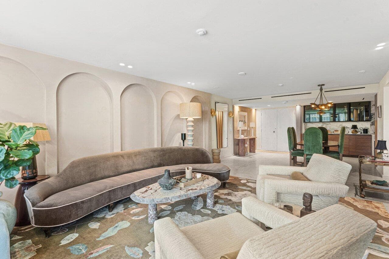 100 Sunrise Avenue 418 photo 10