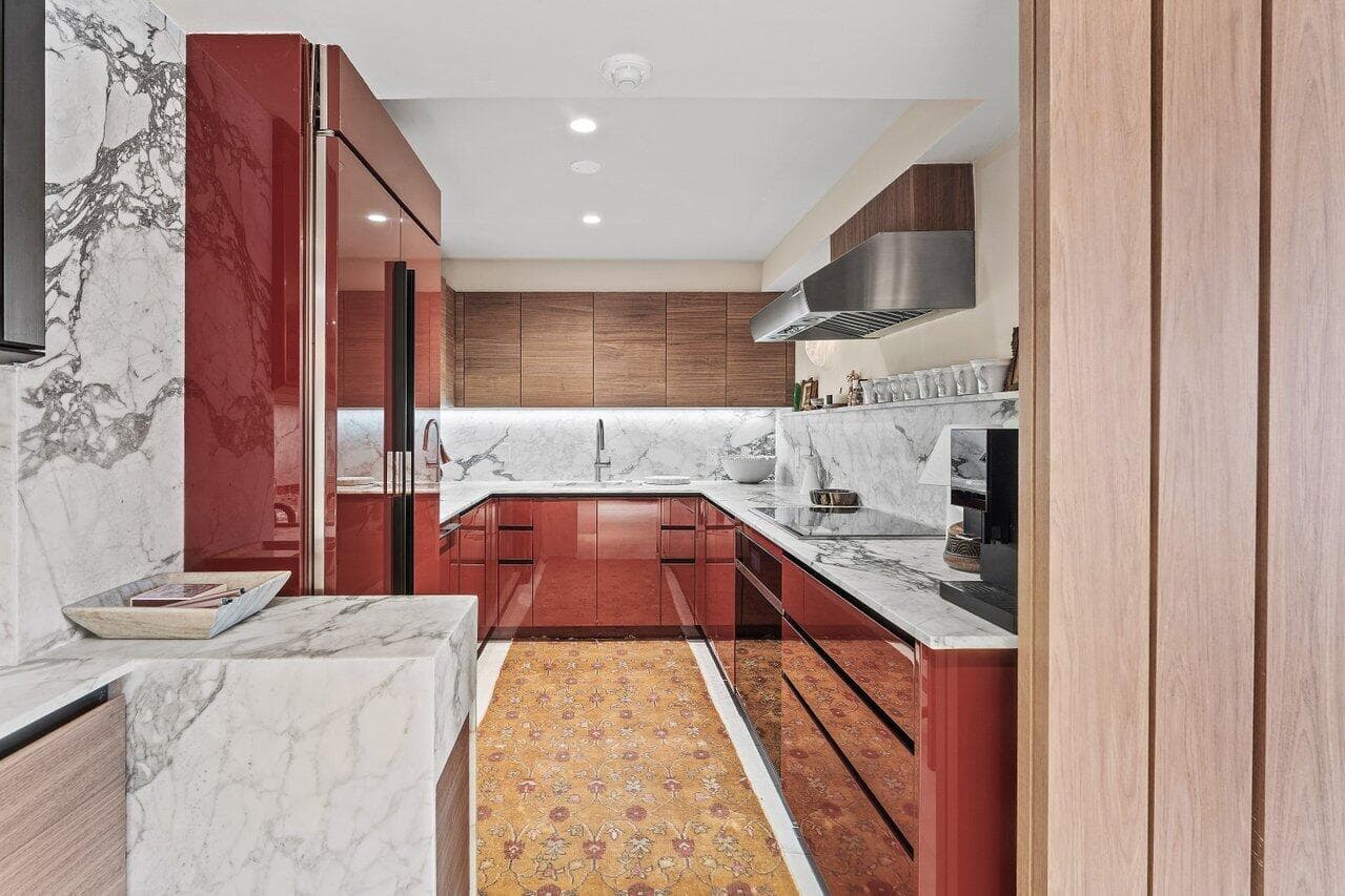 100 Sunrise Avenue 418 photo 4
