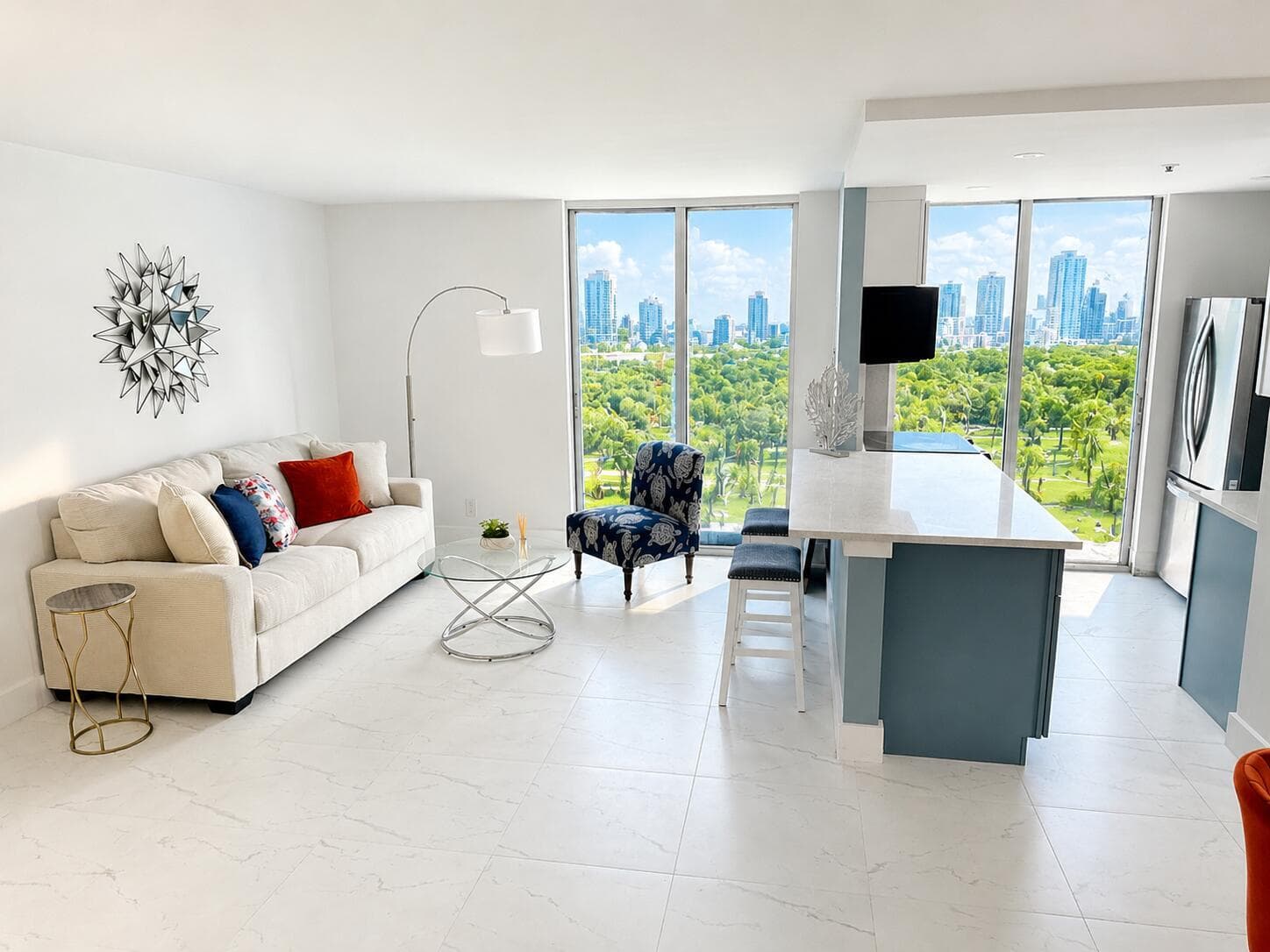 1505 N Riverside Drive 508 photo 1