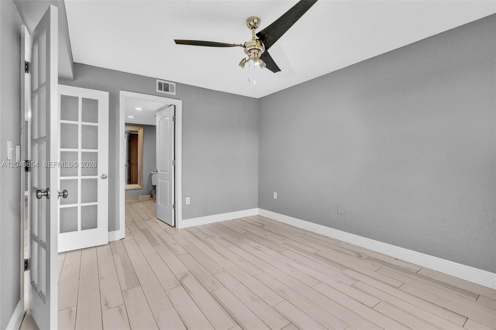 2851 N Oakland Forest Dr 111 photo 10