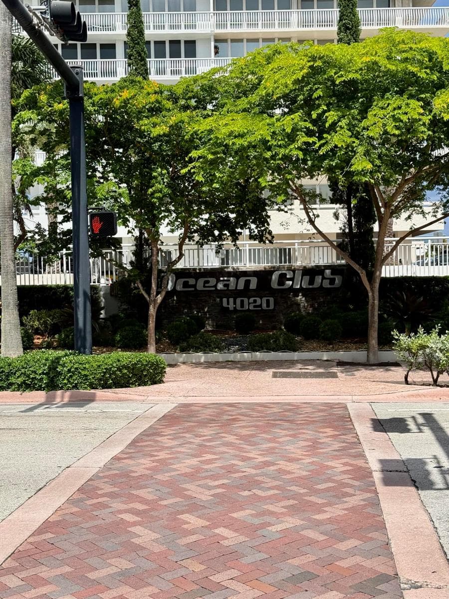 4020 Galt Ocean Drive 1708 photo 1
