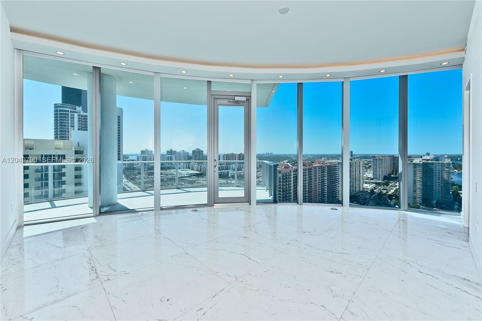 17475 Collins Ave 2003 photo 10
