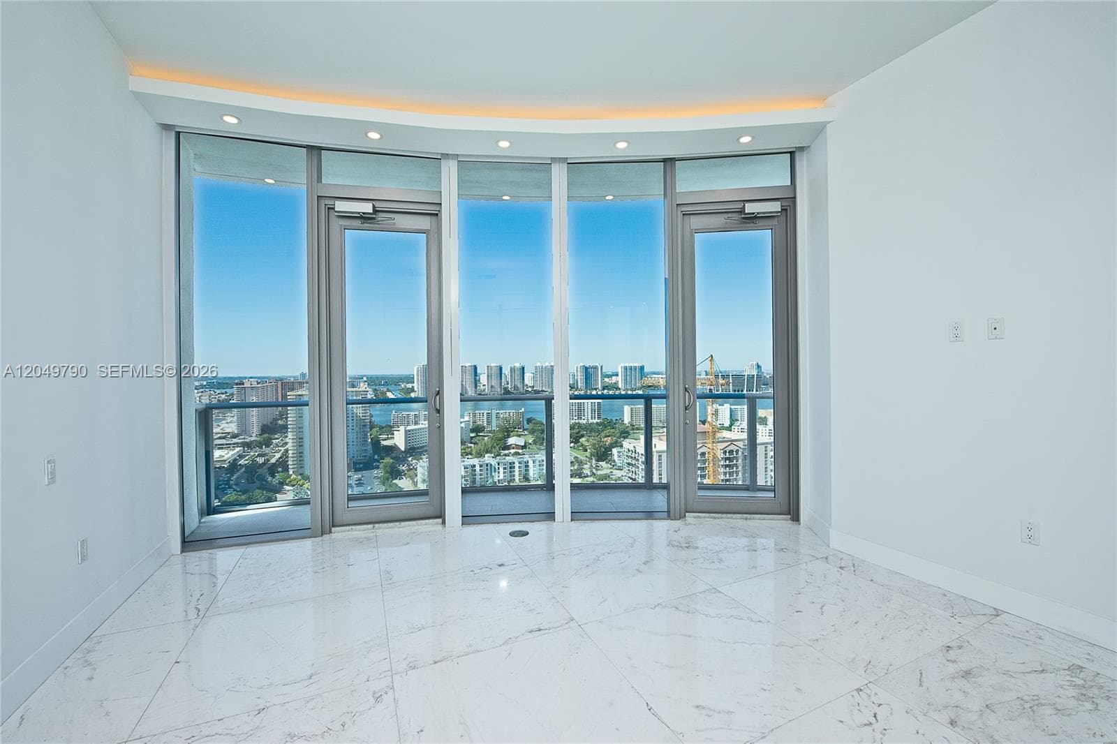 17475 Collins Ave 2003 photo 18