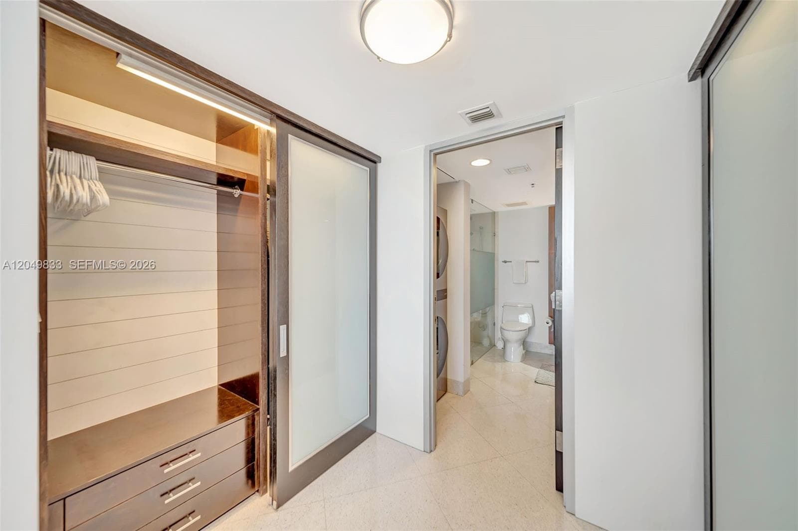 1750 N Bayshore Dr 3910 photo 16