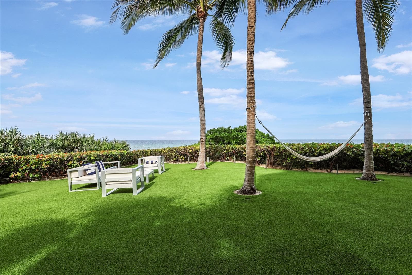 17001 Collins Ave 1401 photo 2