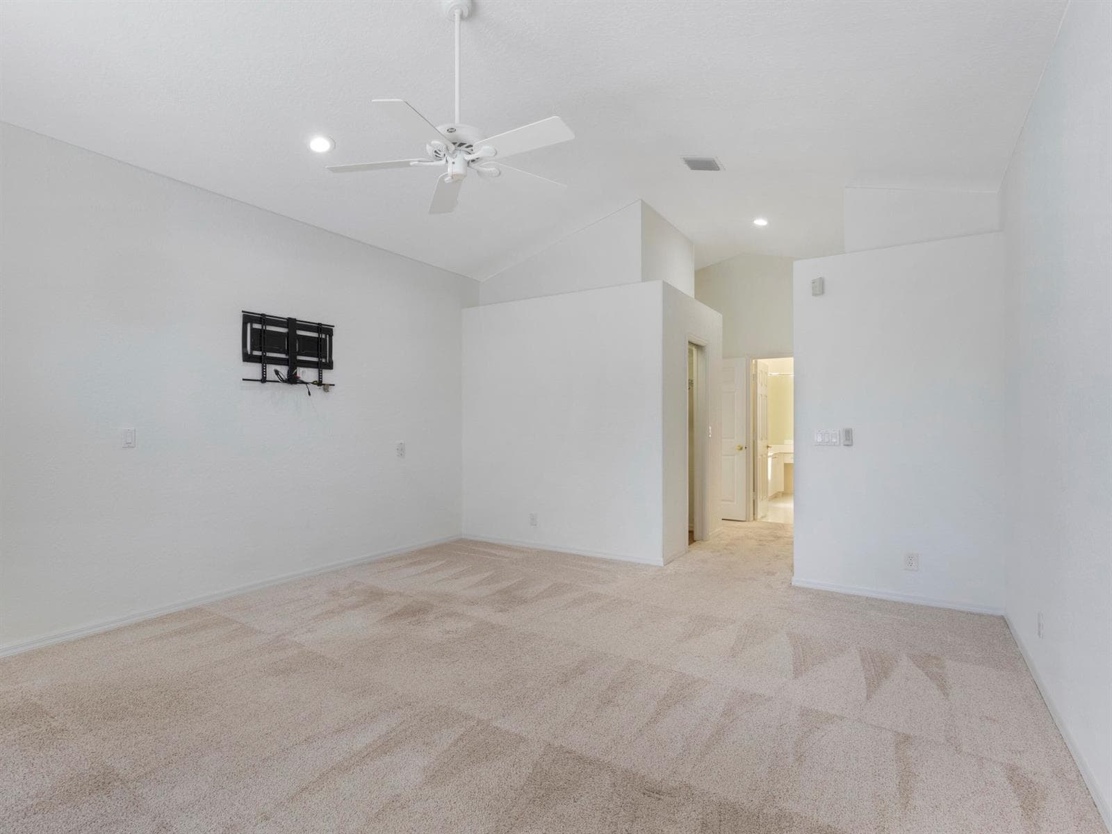 5279 Brookview Drive photo 20