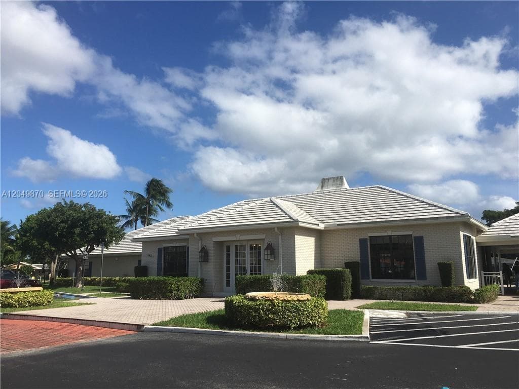 110 Cypress Club Dr 108 photo 19