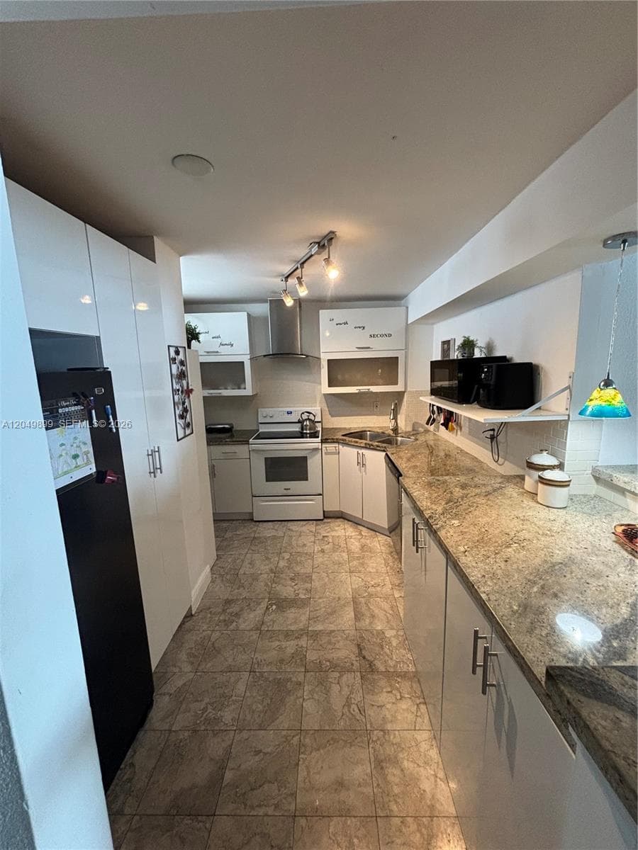 6450 Collins Ave 1207 photo 1