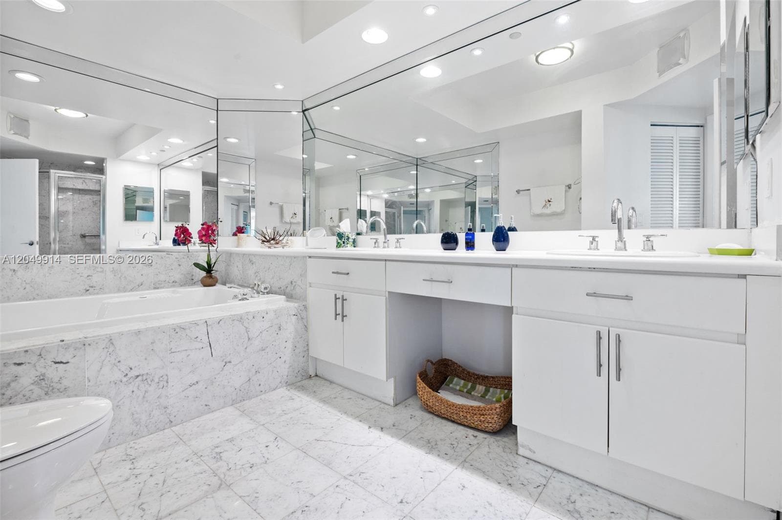 16400 Collins Ave 1644 photo 20
