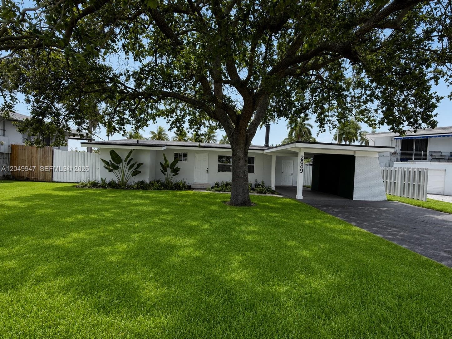 2649 Key Largo Ln . photo 1