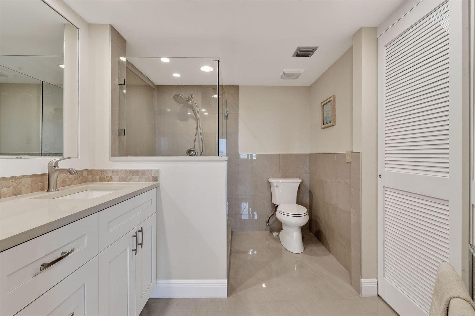 201 Ocean Bluffs Boulevard 5010 photo 24