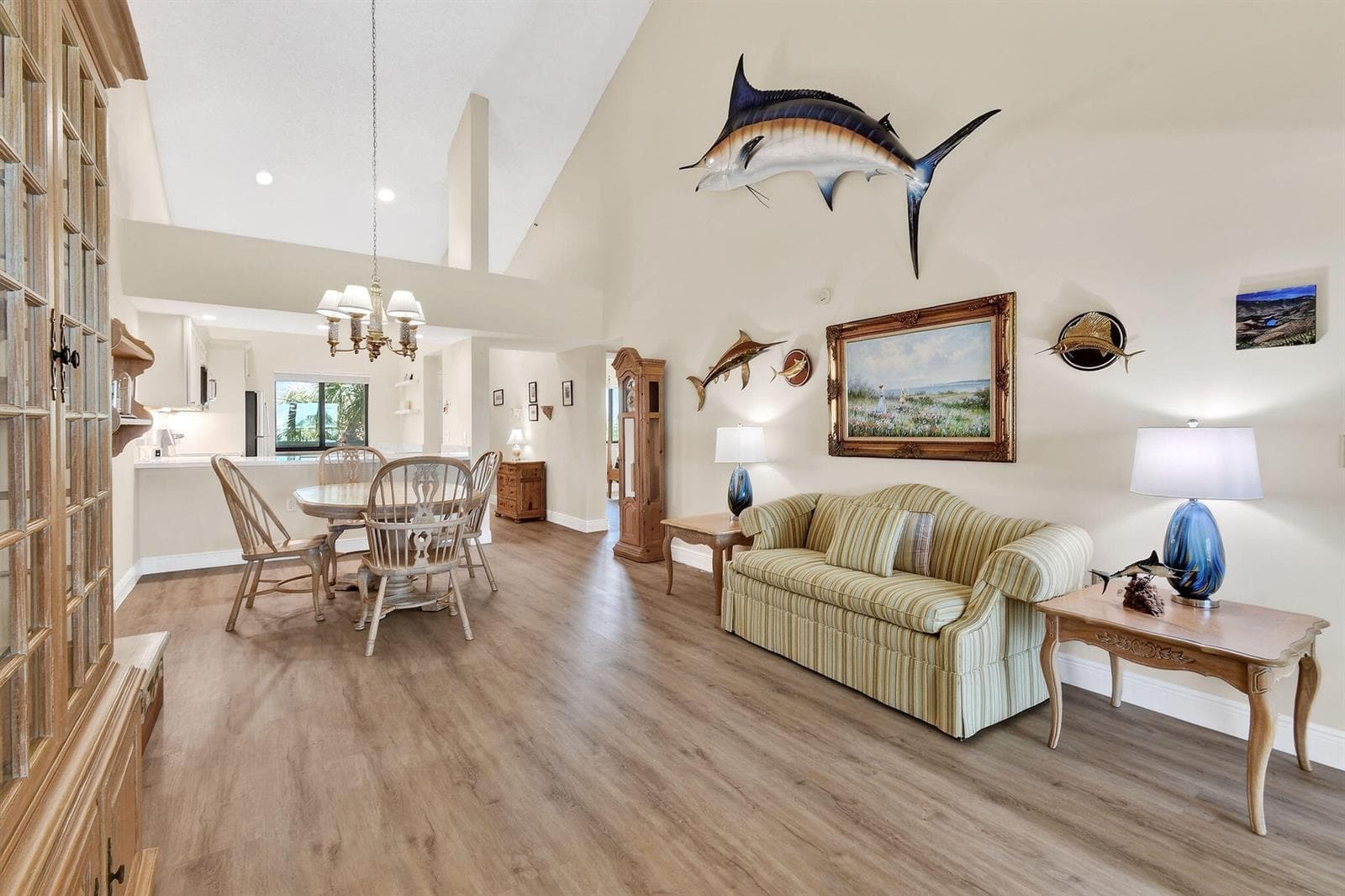 201 Ocean Bluffs Boulevard 5010 photo 8