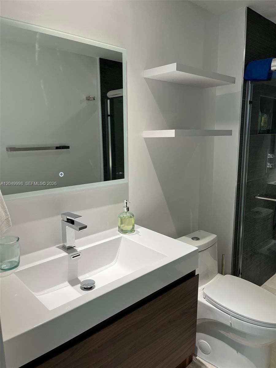 335 S Biscayne Blvd 4207 photo 22
