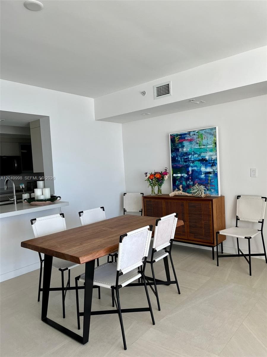 335 S Biscayne Blvd 4207 photo 14