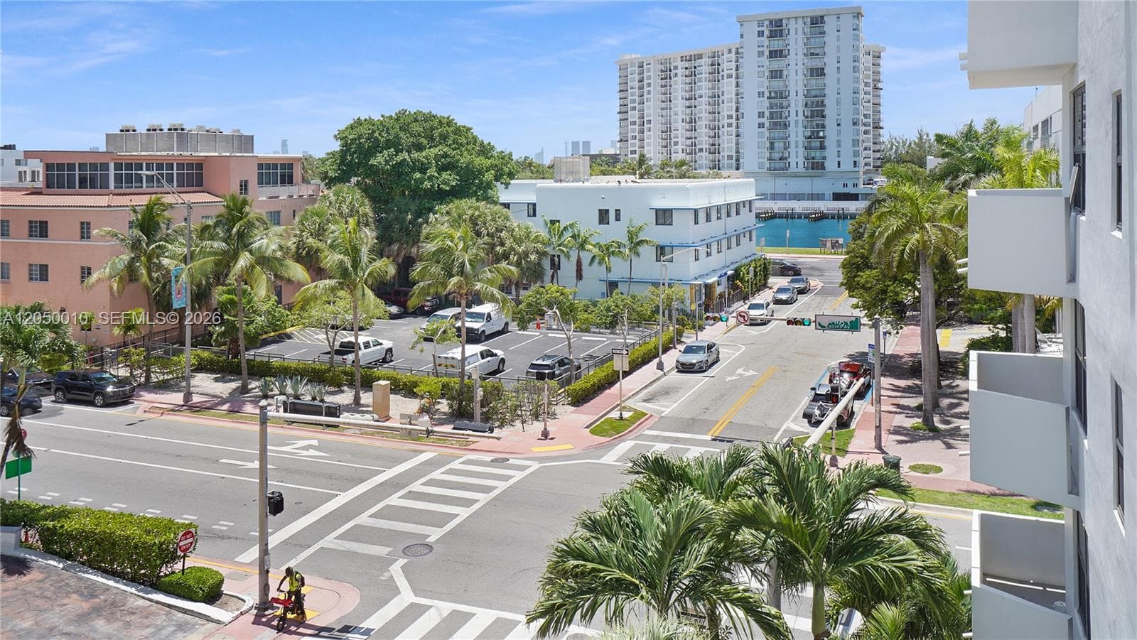 4301 Collins Ave 403 photo 14