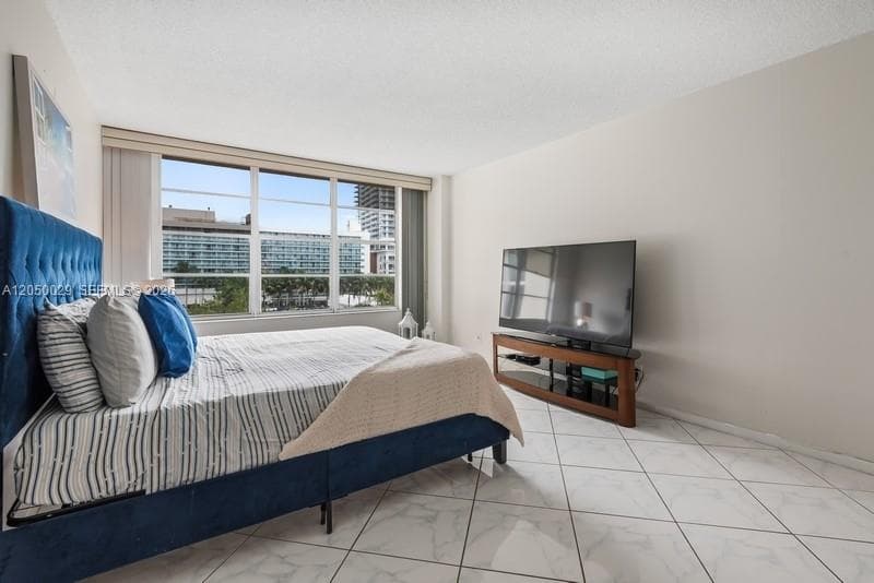 3800 S Ocean Dr 410 photo 16