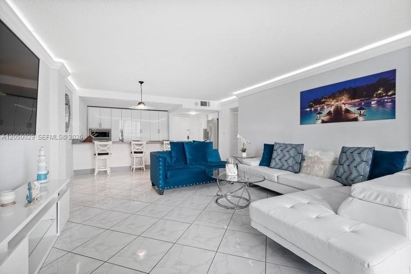 3800 S Ocean Dr 410 photo 3
