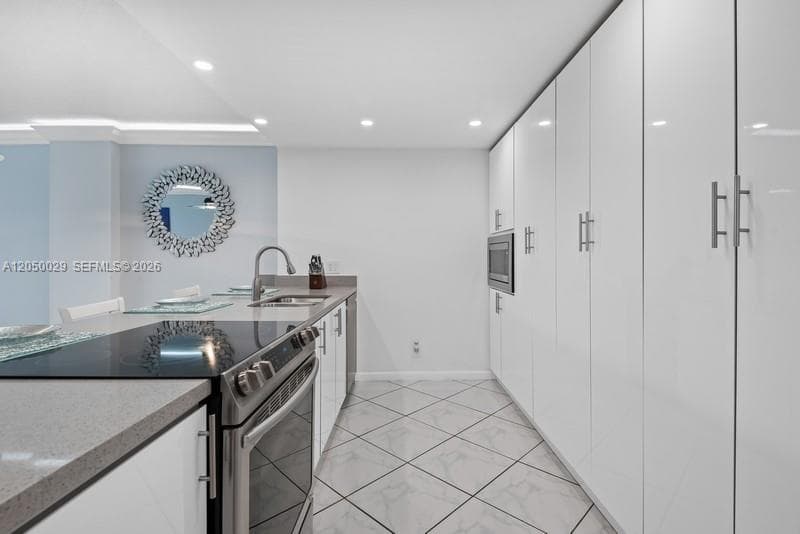 3800 S Ocean Dr 410 photo 5