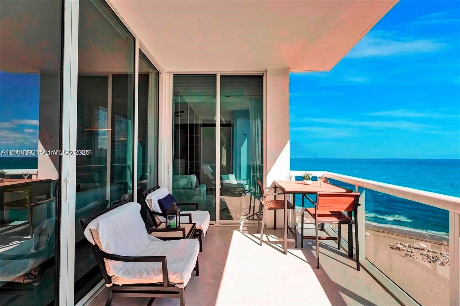 18101 Collins Ave 1105 photo 2