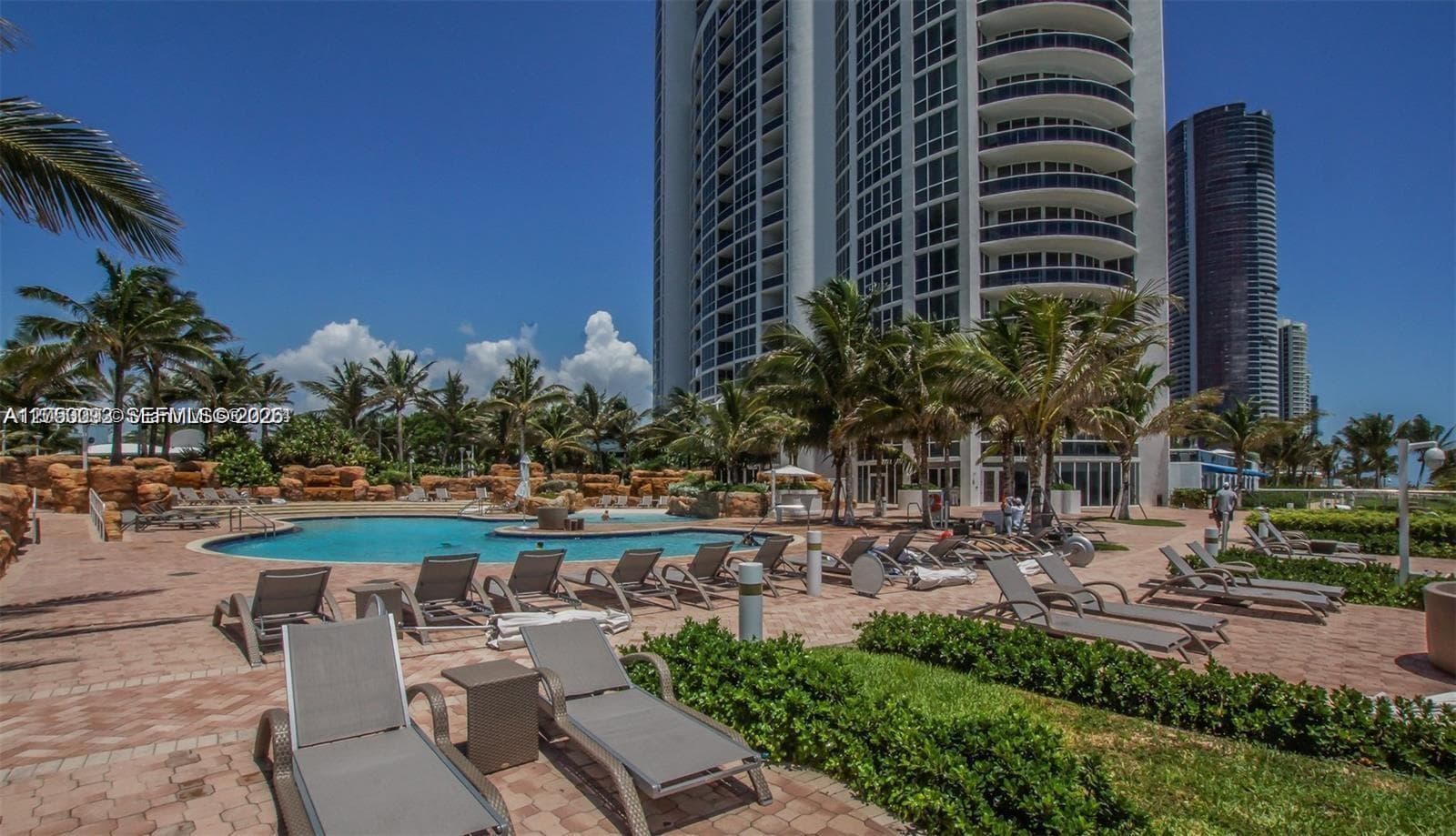 18101 Collins Ave 1105 photo 17
