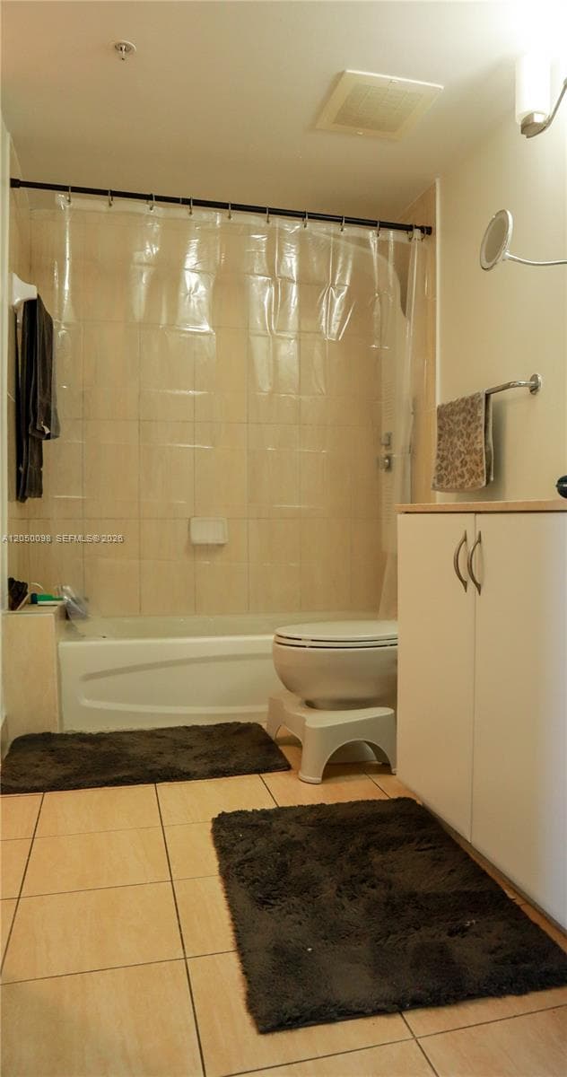 1750 N Bayshore Dr 3411 photo 22