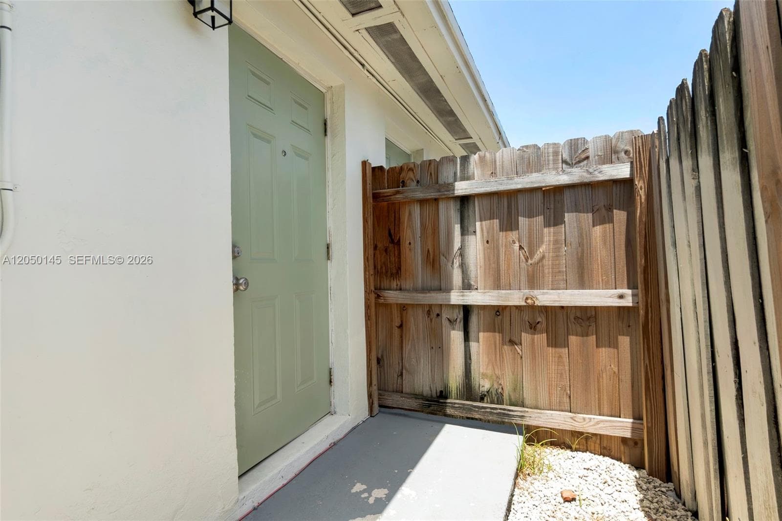 702 NW 18th St 1-2 photo 21