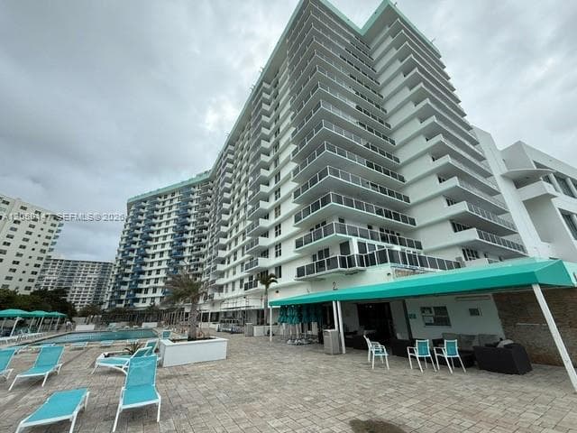3725 S Ocean Dr 605 photo 17