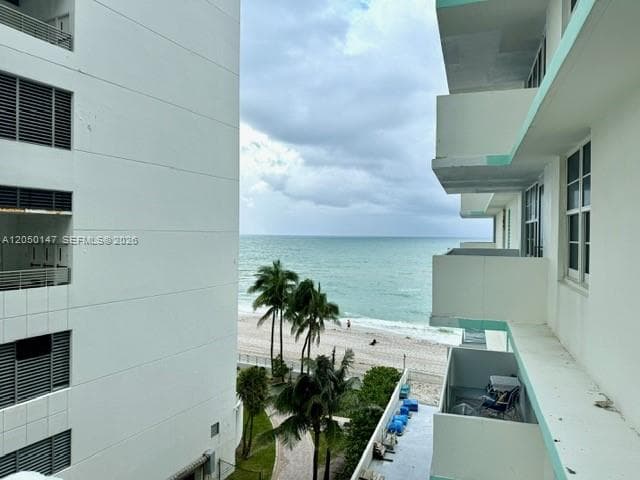 3725 S Ocean Dr 605 photo 16