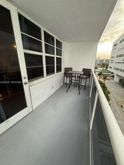 3725 S Ocean Dr 605 photo 14