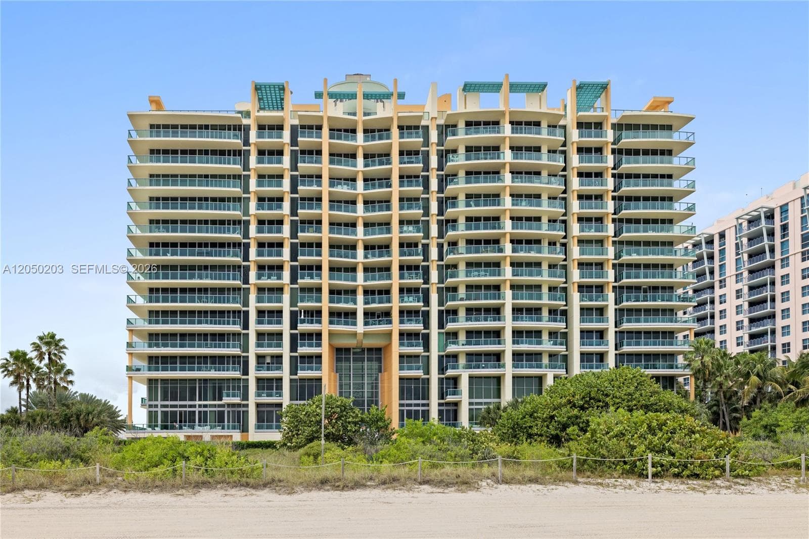 1455 Ocean Dr 1009 photo 1