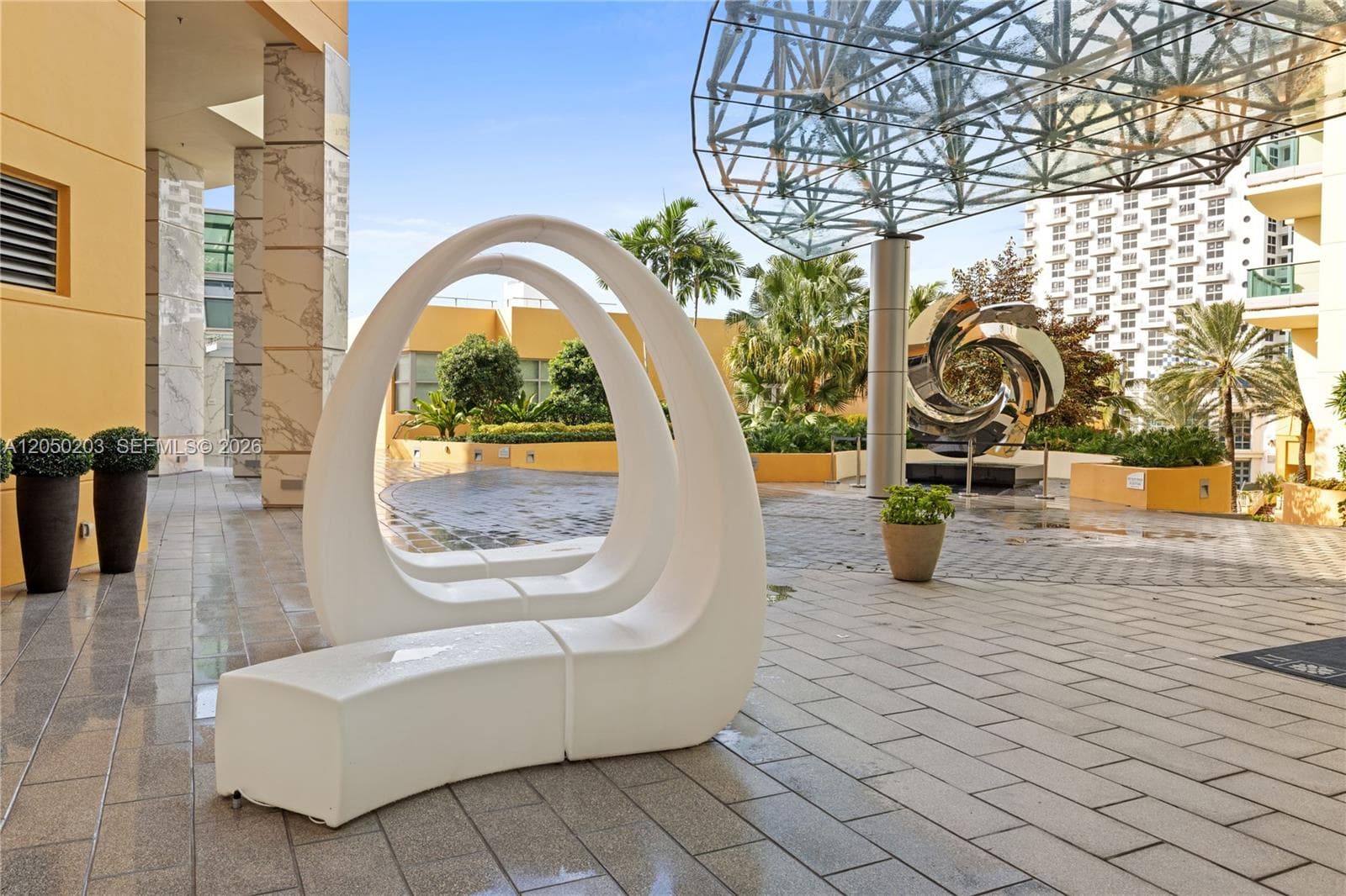 1455 Ocean Dr 1009 photo 4