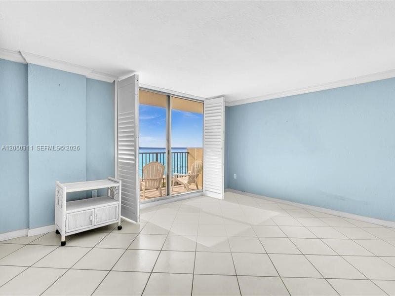 9273 Collins Ave 1010 photo 22