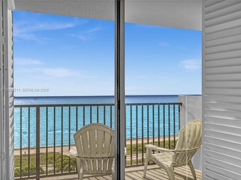 9273 Collins Ave 1010 photo 25