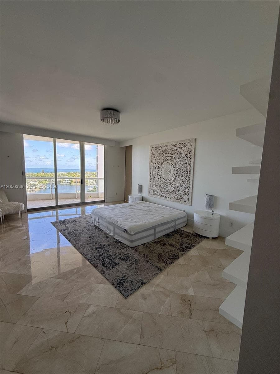 21200 Point Pl 1403 photo 12