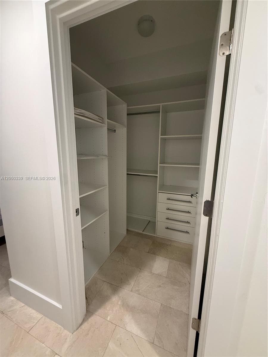 21200 Point Pl 1403 photo 20