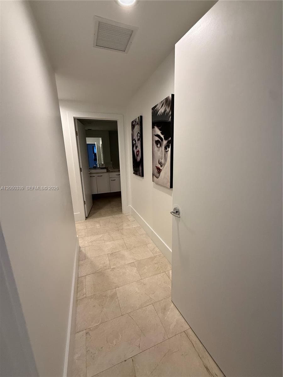 21200 Point Pl 1403 photo 19
