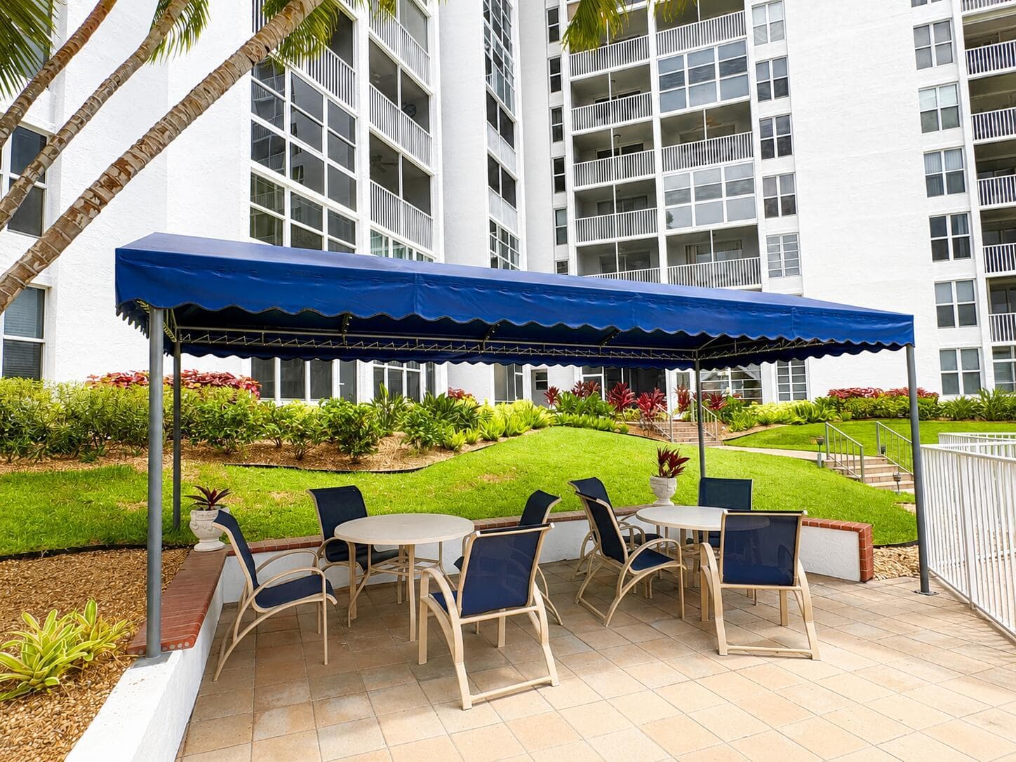1391 S Ocean Boulevard 807 photo 25